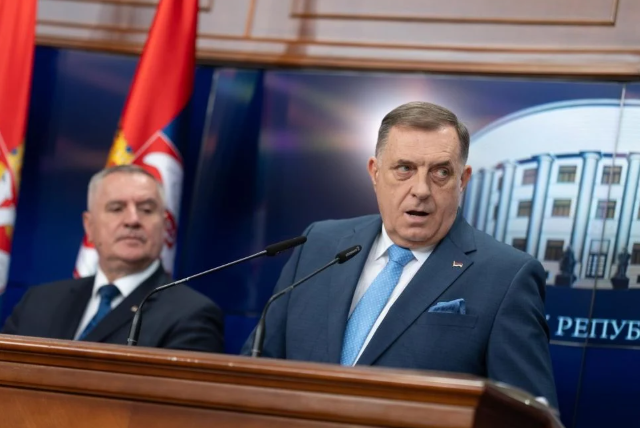 Dodik: Danas formiramo svoj sud, ganjat ćemo Schmidta kao zvijer