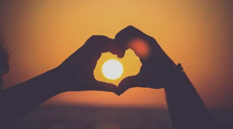 9 suptilnih znakova da ljubav možda slabi – i šta možete učiniti