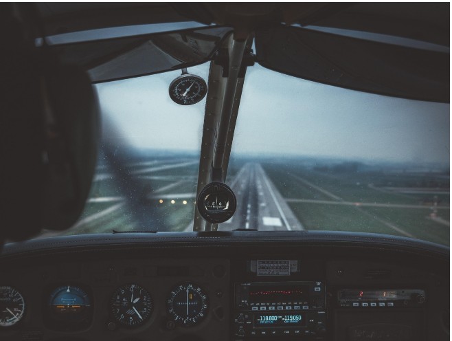 Tragedija kod planine Rejnijer: Dve mornaričke pilotkinje poginule u padu vojnog aviona EA-18G Growler