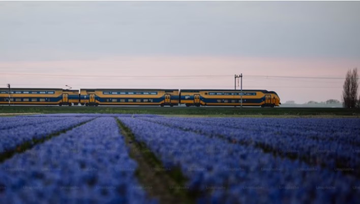 Herojski čin na jesenjoj pruzi: Kako je jedan muškarac spasio život žene i njenog novorođenčeta