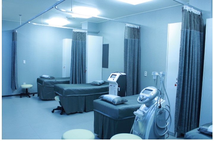 Kada strahovi iz prošlosti susretnu roditeljstvo: kako smo naučili da prihvatimo i volimo naše novorođenče