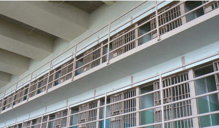 Neobičan porođaj iza zatvorskih zidova: priča o profesionalizmu, odgovornosti i humanosti