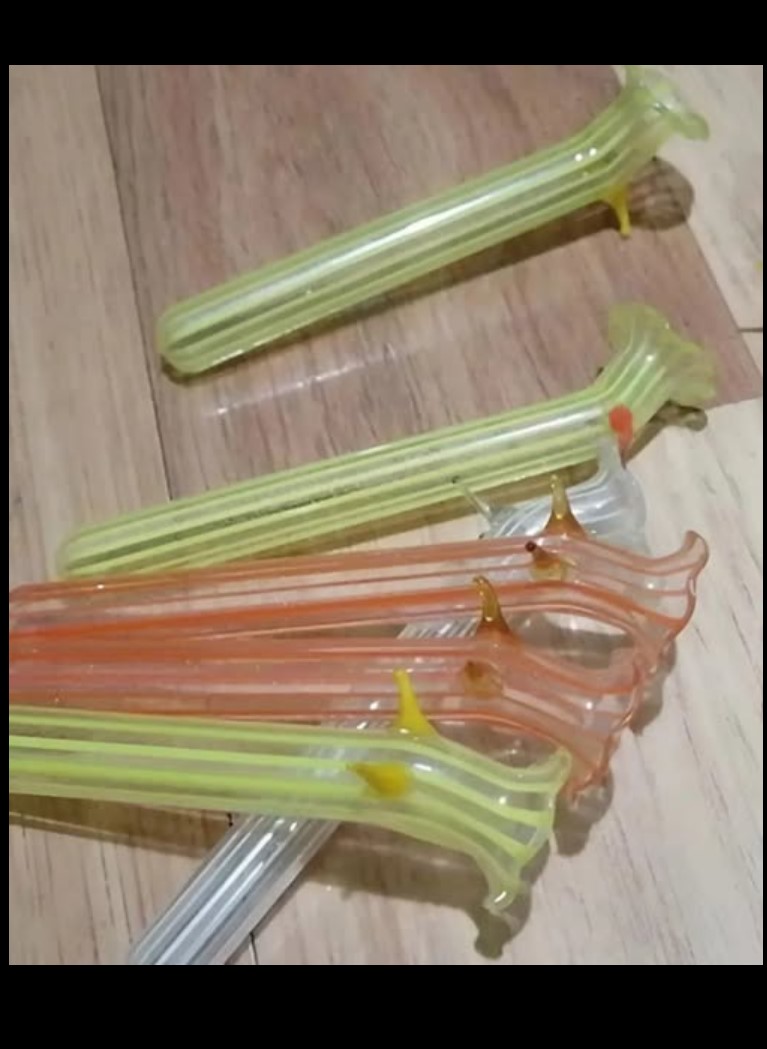 Pronašla sam neobičan predmet u bakinim kuhinjskim ormarićima i otkrila zaboravljenu priču o eleganciji