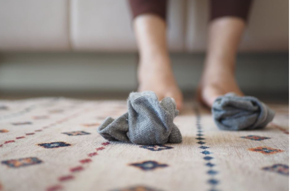 Nikad ne ostavljajte čarape pored kreveta: Kada vidite šta radi vašoj energiju i snu, odmah ćete prestati