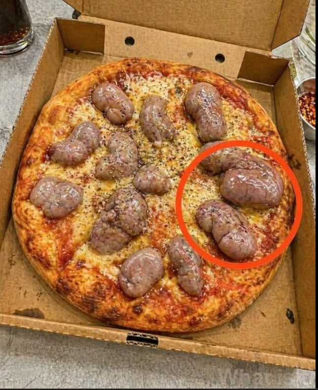Zašto je ova pizza na prvi pogled izgledala čudno? Objašnjenje je jednostavnije nego što mislite