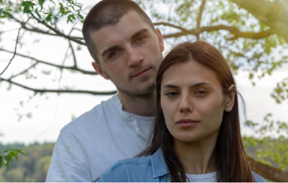 Moja žena je nestala pre godinu dana, tražio sam je dan-noć preko policije i preko grupa na Fejsbuku: A onda sam je sreo kad sam najmanje očekivao, ali…