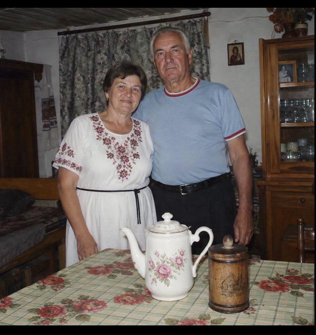 Muž je dvadeset godina insistirao da se šišam: Posle pronalaska starih fotografija saznala sam šta je krio